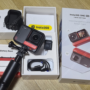 인스타 360RS 트윈에디션(셀피스틱, 메모리카드 등)
