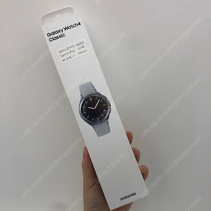 106553 미개봉 갤럭시워치4클래식 (R895) 46mm 실버 16GB 판매합니다