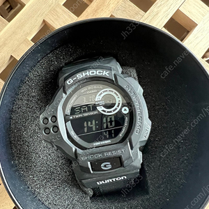 대전 G-SHOCK × BURTON 30주년 GDF-100BTN-1DR