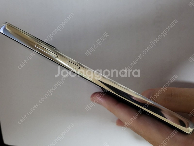 22플러스 256G 화이트 A급--4