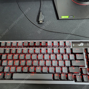 asus rog azoth 갈축 판매합니다.