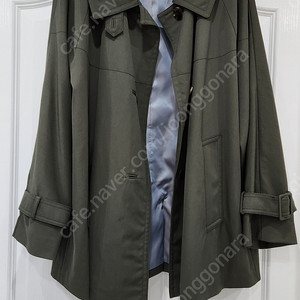 르베이지 트렌치, 니트