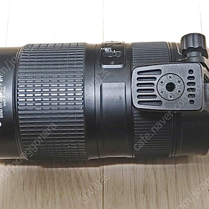 AF-S NIKKOR 80-400mm f/4.5-5.6G ED VR 휠터는 B/W 입니다