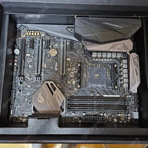 ASUS X370 Crosshair VI Hero 팝니다