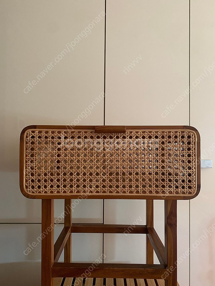 마켓비 라탄 협탁 테이블 판매합니다--0
