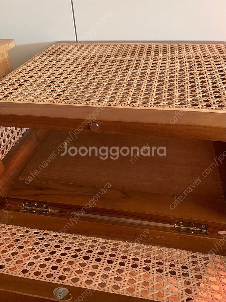 마켓비 라탄 협탁 테이블 판매합니다--2