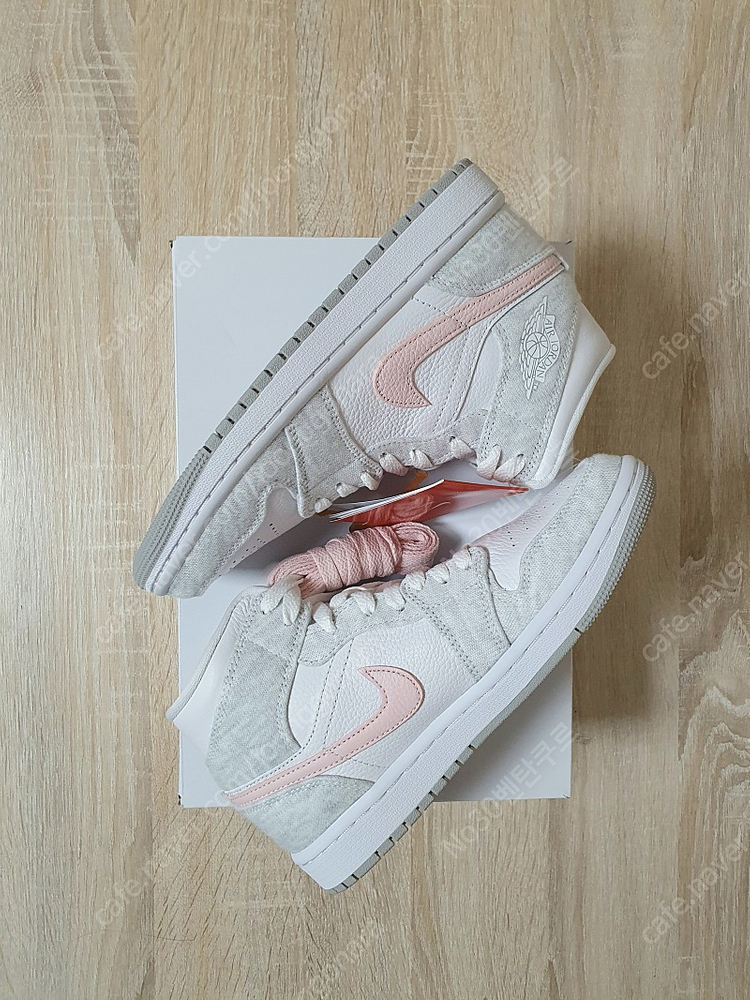 [230]조던1 미드 SE 아이언 오어(W) 이미지