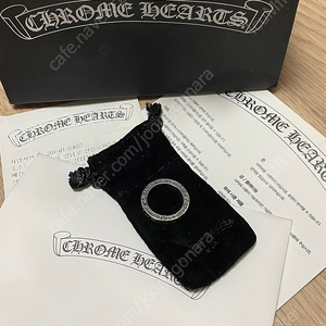 크롬하츠 퍽유링 3mm 다이아셋팅 US7사이즈 17.32mm chrome hearts ring