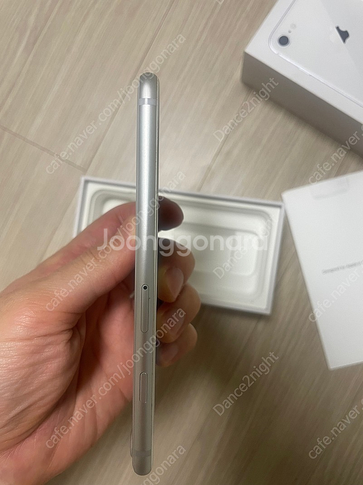 아이폰8 64g 화이트--2