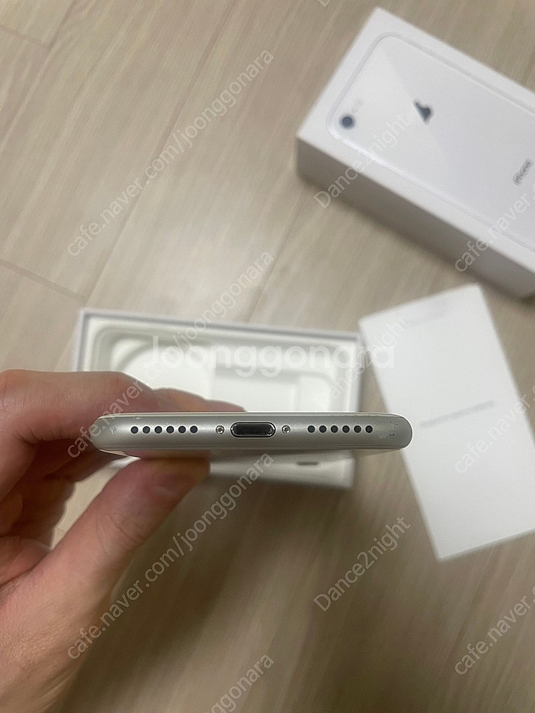 아이폰8 64g 화이트--3