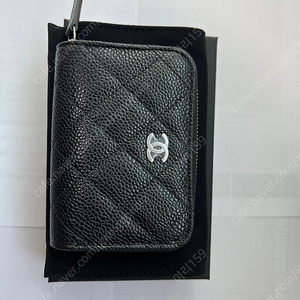 샤넬 클래식 카드지갑 지퍼돌이 캐비어 블랙 은장 AP0216