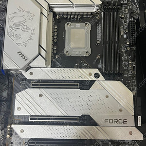 z690 msi force 포스 팝니다.