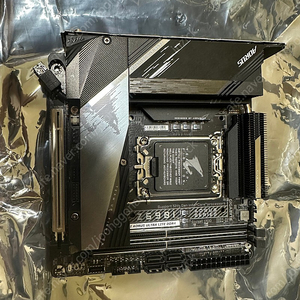 어로스 z690i ultra lite ddr4