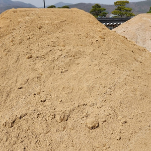 수도권 인천 경기도 서울 흙 성토 복토 보내드립니다.