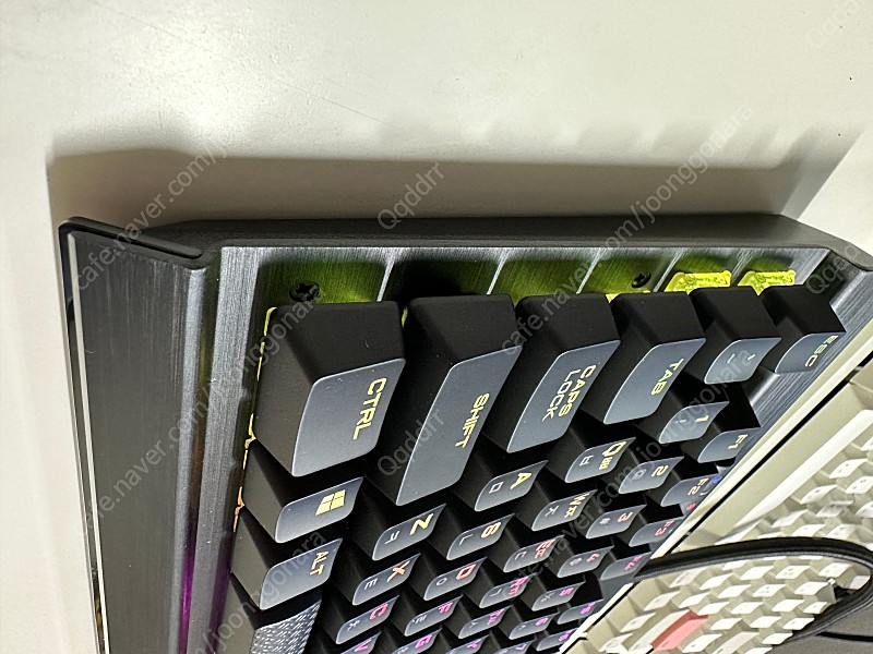 커세어k70 갈축 키보드 단순개봉 팝니다--4