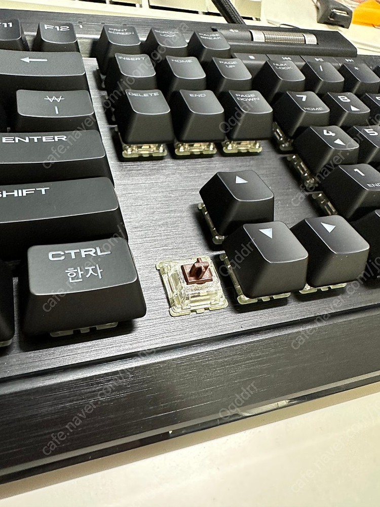 커세어k70 갈축 키보드 단순개봉 팝니다--6