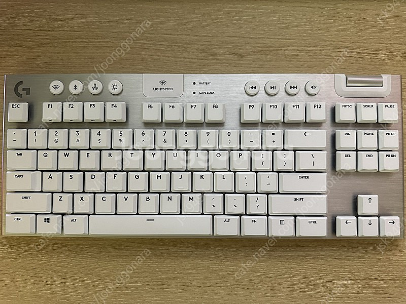 로지텍 g913 tkl 택타일(갈축) 화이트 + g50...--5