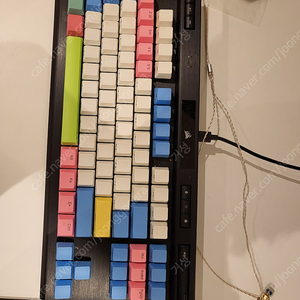 커세어 K70 RGB TKL 은축 팝니다