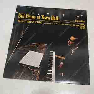 Bill Evans Trio (빌에반스 트리오) - Bill Evans At Town Hall (Volume One) (LP)