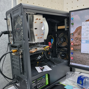 가벼운 게임용 컴퓨터 싸게 팔아요!!! 22 만원!! (라이젠5 3600-6코어, gtx 660, 삼성ram 16, ssdCrucial BX500 SSD)