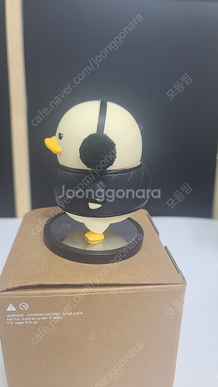 더쿠 DUCKOO 피규어 팝니다 (검은 깔깔이 귀마개--1