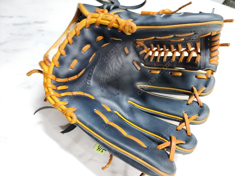 미즈로 프로 오더 11.75인치 팝니다.--3