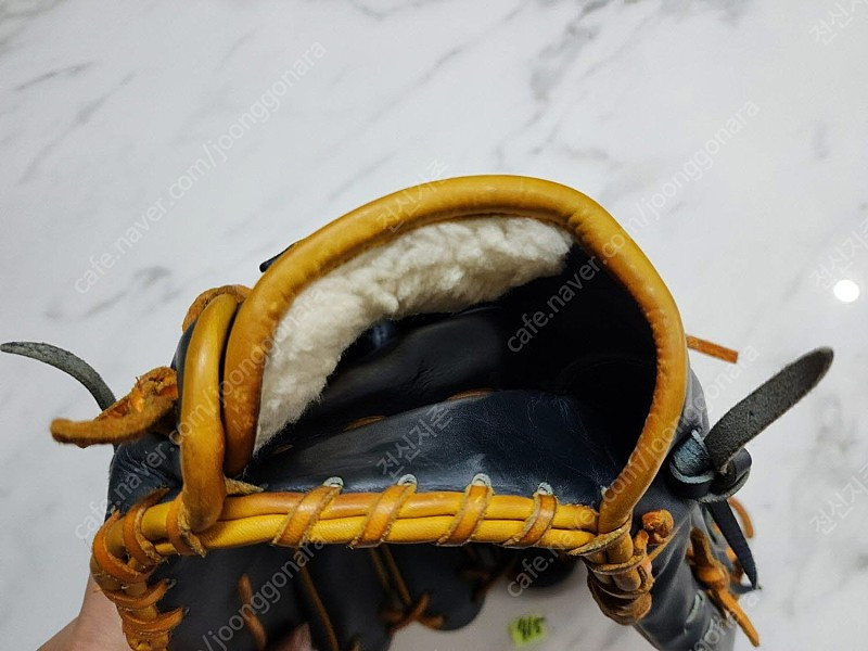 미즈로 프로 오더 11.75인치 팝니다.--4