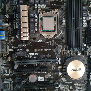 Asus Z97-A , XEON E3-1231V3, 삼성 DDR3 12800 8GB x2 , 쿨러마스터 CPU쿨러, 마이크로닉스 classic 2 700w