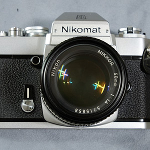 니콘 nikomat EL 필름카메라와 f1.4렌즈