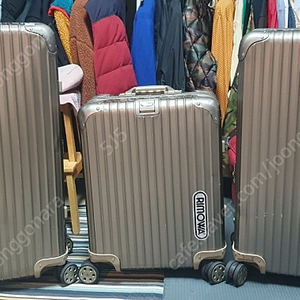 Rimowa 리모와 티타늄 56 73 캐리어