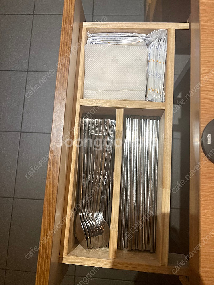도시가스 연결 업소용 테이블 팝니다.--1