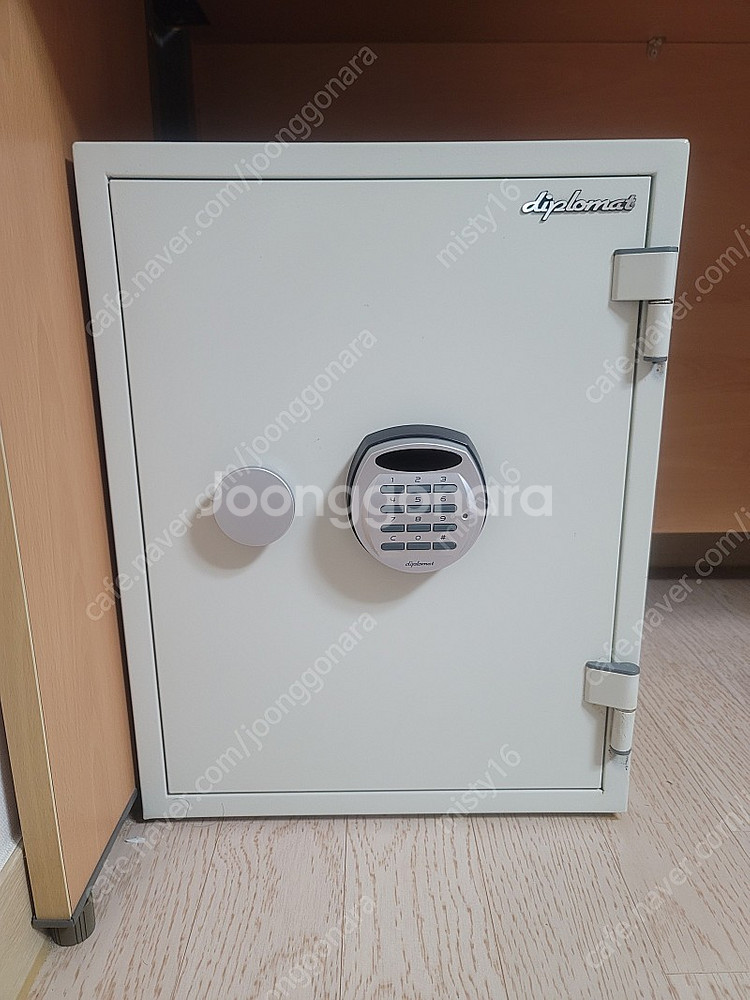 디프로매트 내화금고 판매합니다.--0