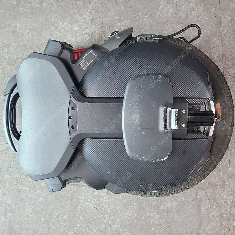 인모션V11 4.0 서스펜션 전동휠 중고 판매합니다--2