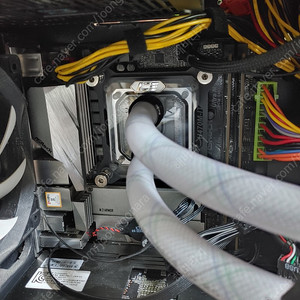 I5 10500 + h470m-itx/ac보드셋 팝니다.