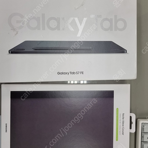 갤럭시 탭 S7 FE 64기가 Wifi 미스틱 블랙(미사용 정품커버, S팬) 판매합니다.