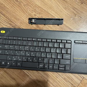 로지텍 K400+ 키보드