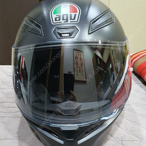 agv 헬멧 팝니다