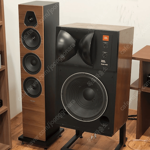 JBL 4425 스피커