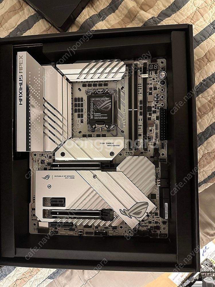 Z790 apex 판매합니다.--0