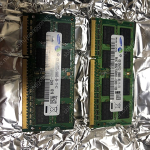 삼성 DDR3 PC3-10600S 노트북용 4G 2개 팝니다