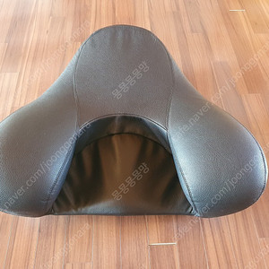 최고급 직구 명상 의자 Alexia meditation seat 팝니다. 검정색 Vegan Leather