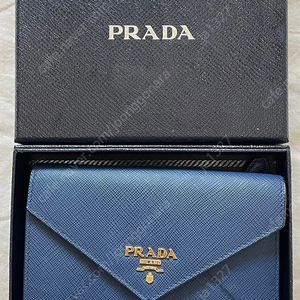 (새 상품) 프라다 PRADA 사피아노 중지갑