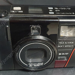 니콘 TW 2D 컴팩트 필름 카메라 (75000원에서 65000원으로 인하)