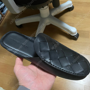 보테가 베네타 블로퍼(뮬) 290사이즈 팝니다