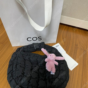 COS 코스 퀼티드 미니백 + 젤리캣키링