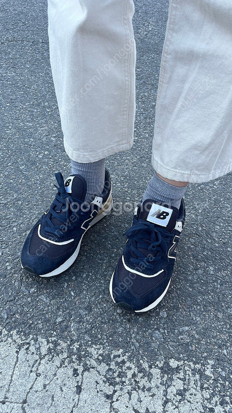 뉴발란스 574 레거시 네이비 235~240 사이즈 팝니다--0