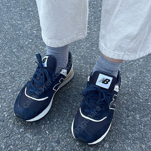 뉴발란스 574 레거시 네이비 235~240 사이즈 팝니다