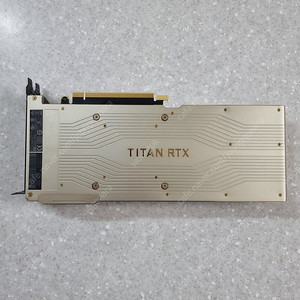 거의 사용 안 한 NVIDIA RTX TITAN D6 24GB 그래픽 카드 팝니다