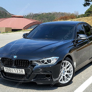 BMW F30 320i 스포츠 12년식 18만킬로 비흡연 무사고