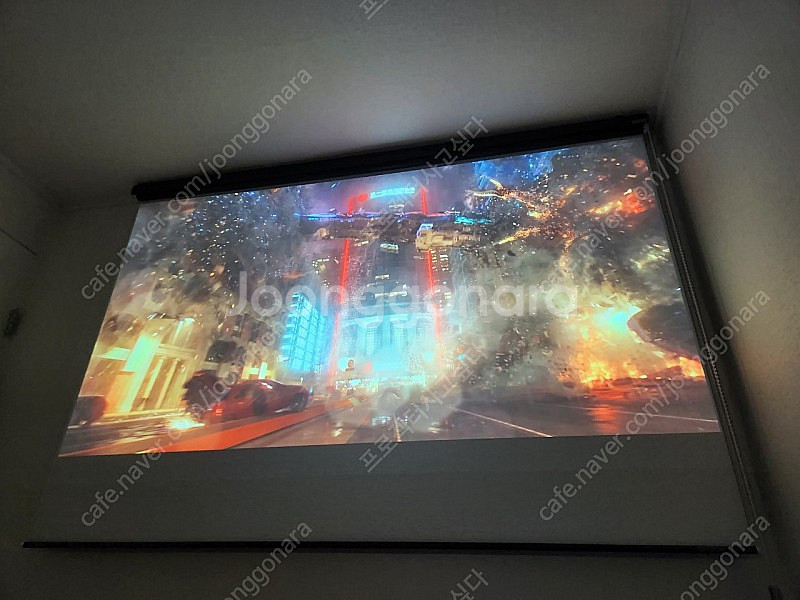 옵토마 SUHD60 4K 빔프로젝터 팝니다.--5